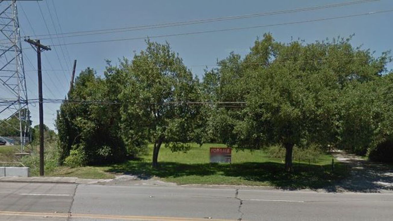 710 W Main St, League City, TX 77573