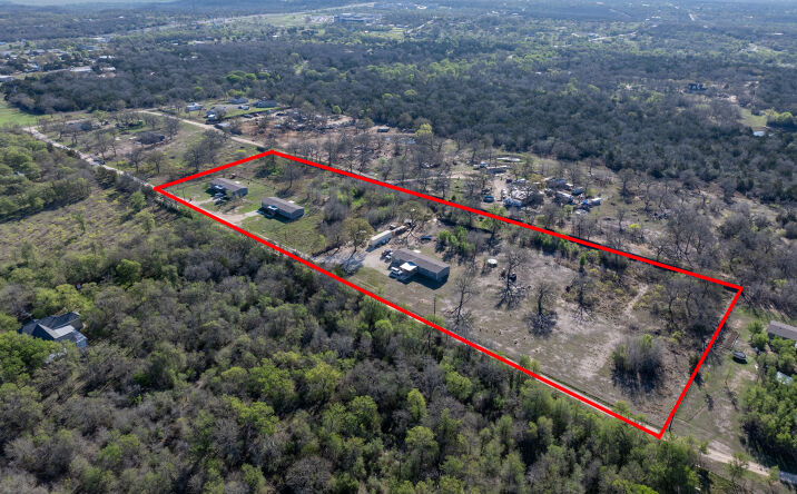 Pictures of Land, Mixed Use, Multifamily property located at 194 Williams Ln, Cedar Creek, TX 78612 for sales - image #1