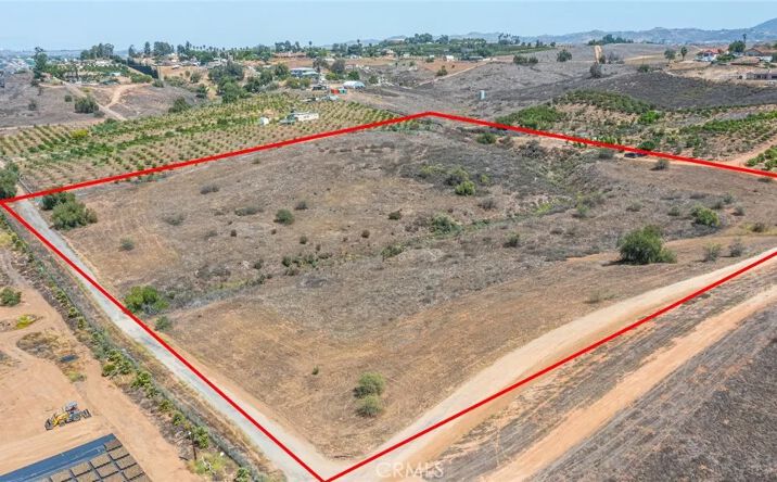 Pictures of Land property located at Vista Del Lago Dr., Riverside, CA 92503 for sales - image #1