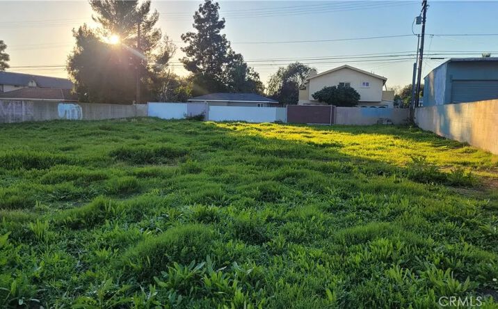 Pictures of Land property located at 227 N Azusa, Azusa, CA 91702 for sales - image #1