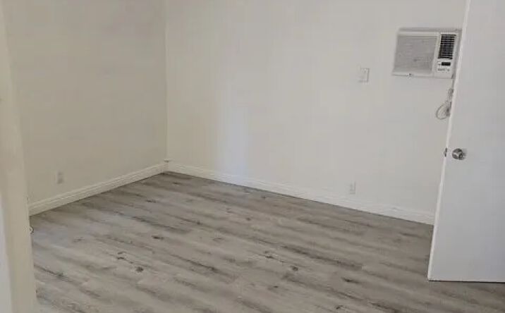 Pictures of Multifamily property located at 2467 California Street, Huntington Park, CA 90255 for sales - image #1