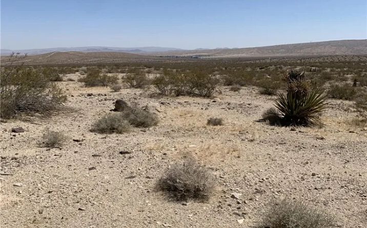 Pictures of Land property located at Sidewinder, Barstow, CA 92311 for sales - image #1