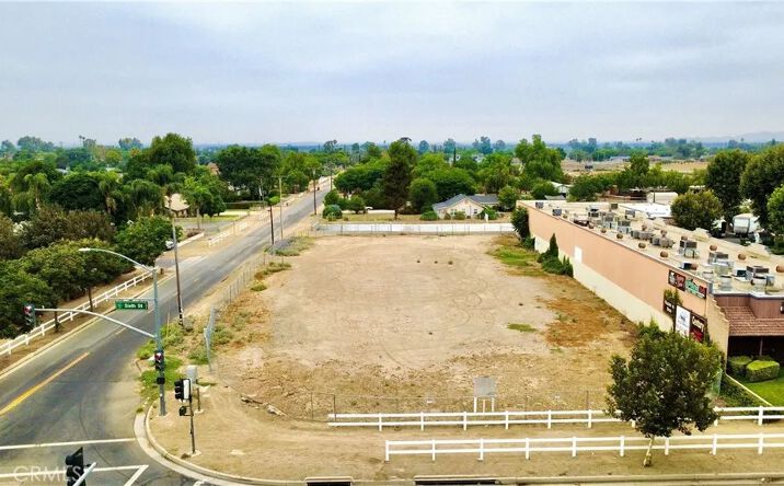 Pictures of Land property located at 6th & Corona, Norco, CA 92860 for sales - image #1