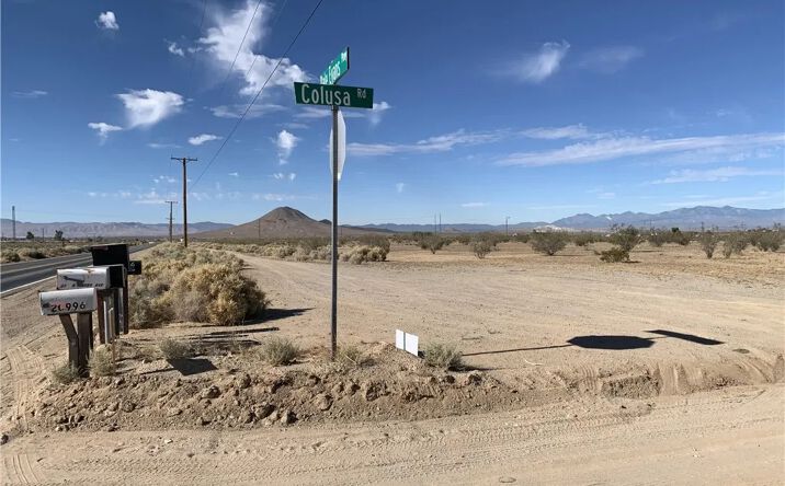Pictures of Land property located at Dale Evans, Apple Valley, CA 92307 for sales - image #1