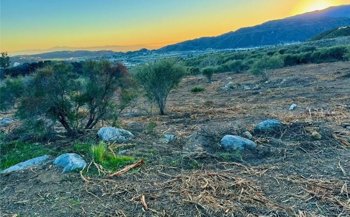 Pictures of Land property located at 18681 Deercrest Estates, Devore, CA 92407 for sales - image #1