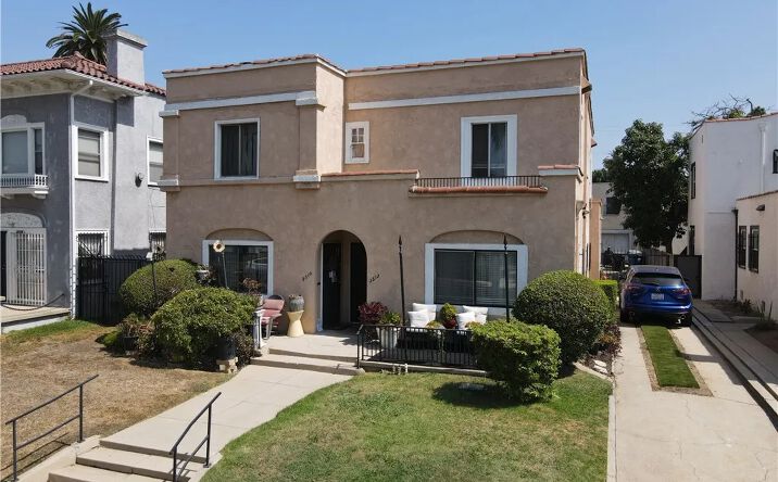 Pictures of Multifamily property located at 2510 3rd Avenue, Los Angeles, CA 90018 for sales - image #1
