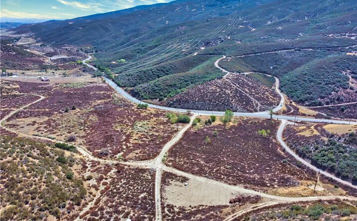 Pictures of Land property located at Spunky Canyon, Palmdale, CA 91390 for sales - image #1