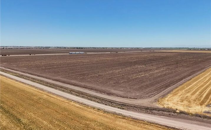 Pictures of Land property located at 125 Wienert, Imperial, CA 92251 for sales - image #1