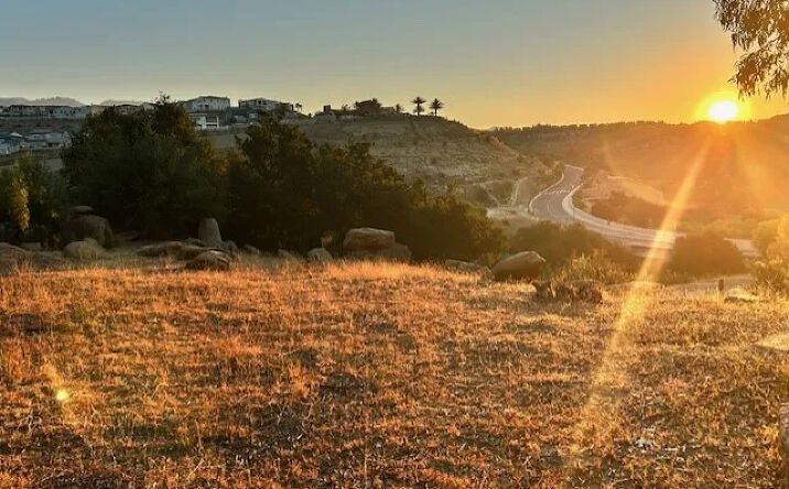 Pictures of Land property located at Mayan, Chatsworth, CA 91311 for sales - image #1