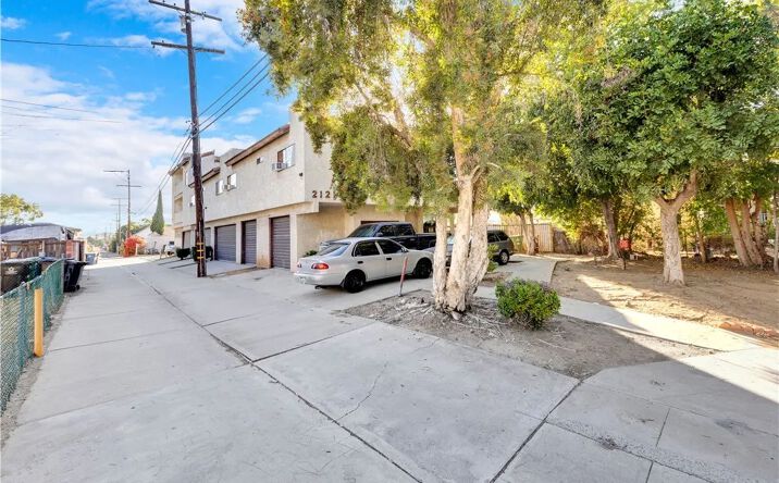 Pictures of Multifamily property located at 2121 El Paseo, Alhambra, CA 91803 for sales - image #1