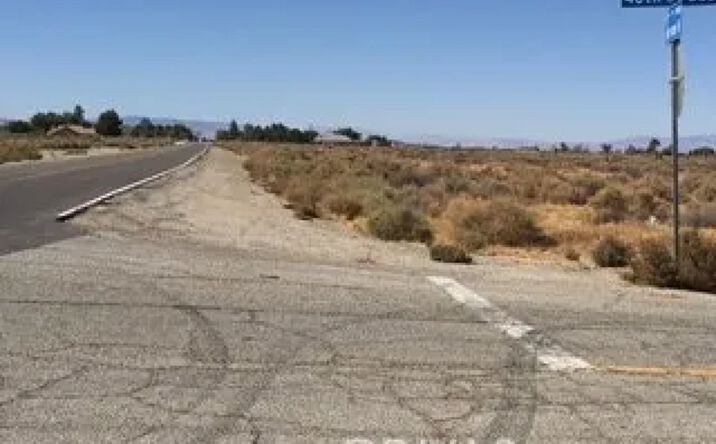 Pictures of Land property located at Ave H / 40 St. E, Lancaster, CA 93535 for sales - image #1