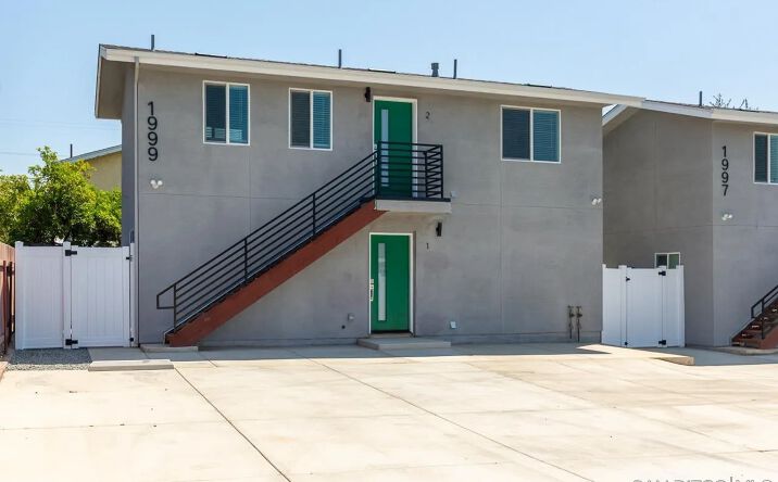 Pictures of Multifamily property located at 1993-1999 Westinghouse St, San Diego, CA 92111 for sales - image #1