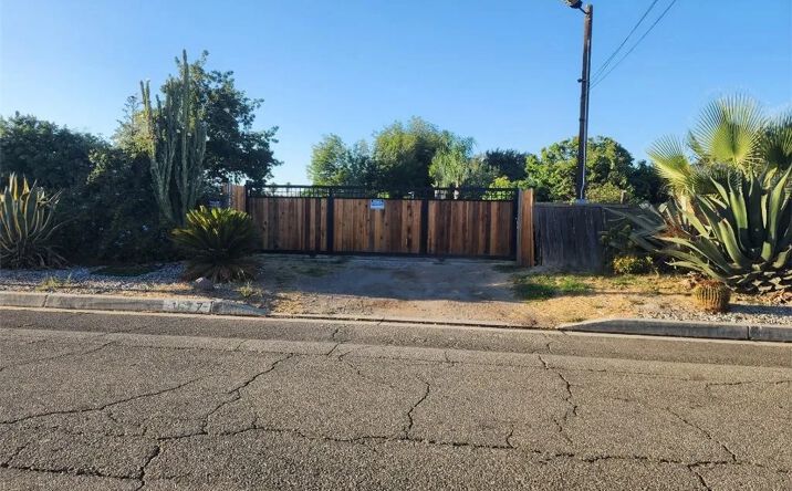 Pictures of Land property located at 1677 E Cooley, San Bernardino, CA 92408 for sales - image #1
