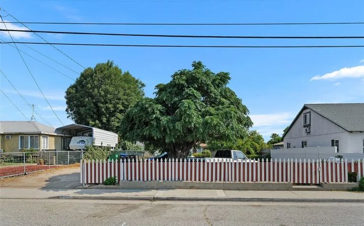 Pictures of Multifamily property located at 1329 Pleasant View Avenue, Corona, CA 92882 for sales - image #1