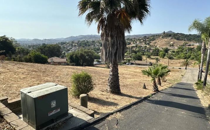 Pictures of Land property located at 3009 Reed Rd., Escondido, CA 92027 for sales - image #1