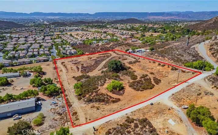 Pictures of Land property located at Linnel, Murrieta, CA 92593 for sales - image #1