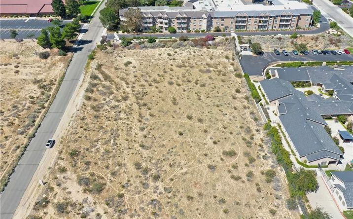 Pictures of Land property located at Francesca, Victorville, CA 92395 for sales - image #1