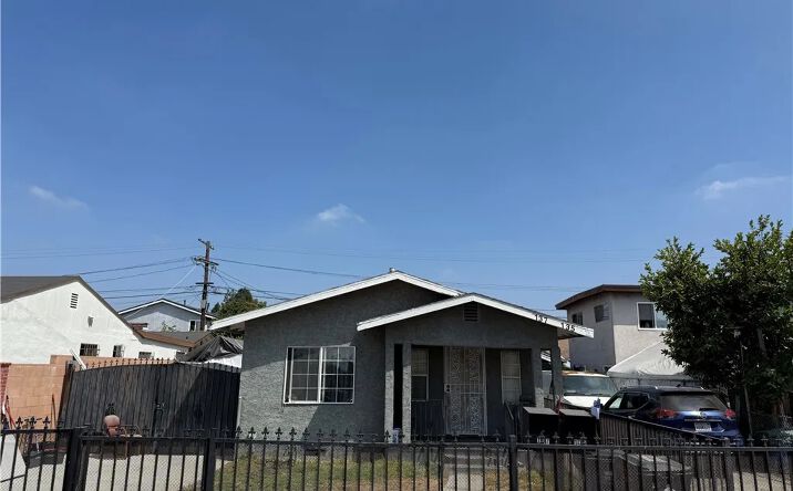 Pictures of Multifamily property located at 135 W 87th Place West, Los Angeles, CA 90003 for sales - image #1