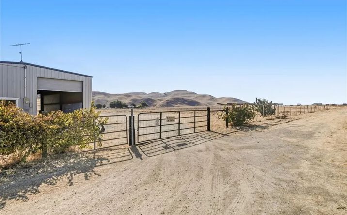 Pictures of Land property located at 485 S Eighth, Shandon, CA 93461 for sales - image #1