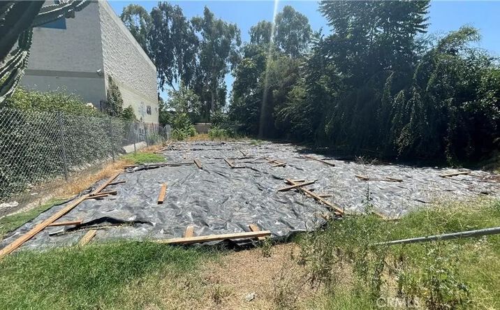 Pictures of Land property located at 10234 Olney, El Monte, CA 91731 for sales - image #1