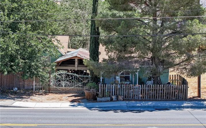 Pictures of Multifamily property located at 7800 Pearblossom Highway, Littlerock, CA 93543 for sales - image #1