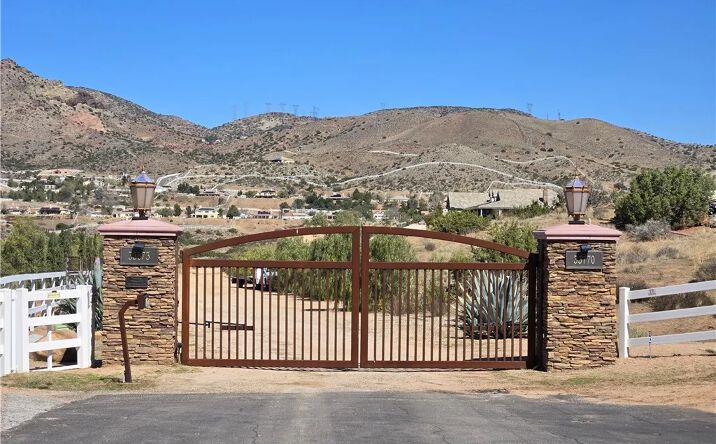 Pictures of Land property located at White Feather, Acton, CA 93510 for sales - image #1