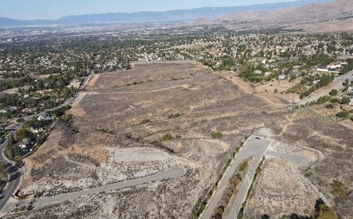 Pictures of Land property located at Via Vista, Riverside, CA 92506 for sales - image #1