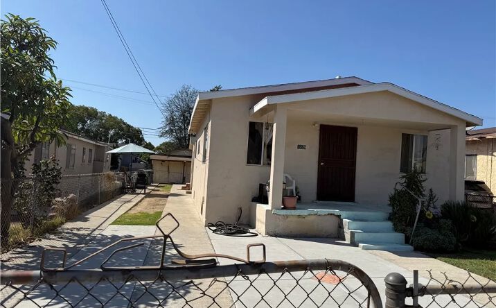 Pictures of Multifamily property located at 1229 S Indiana, Los Angeles, CA 90023 for sales - image #1