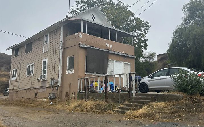 Pictures of Multifamily property located at 176 Olive St, Lake Elsinore, CA 92530 for sales - image #1