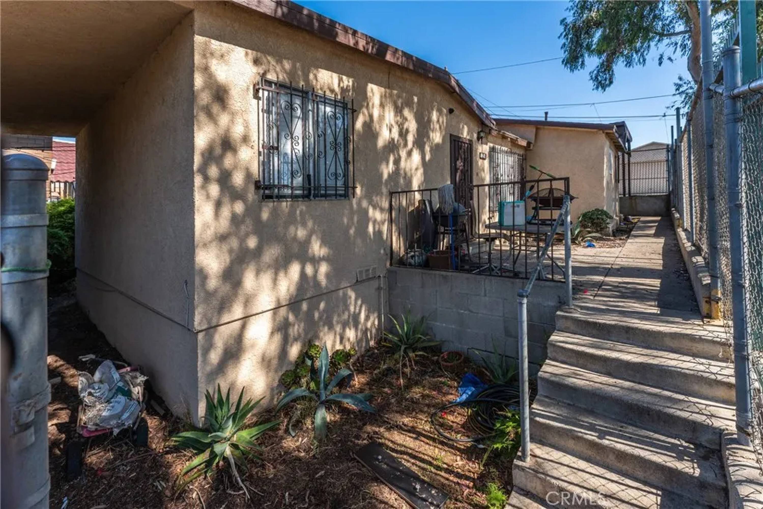 11242 S Budlong  