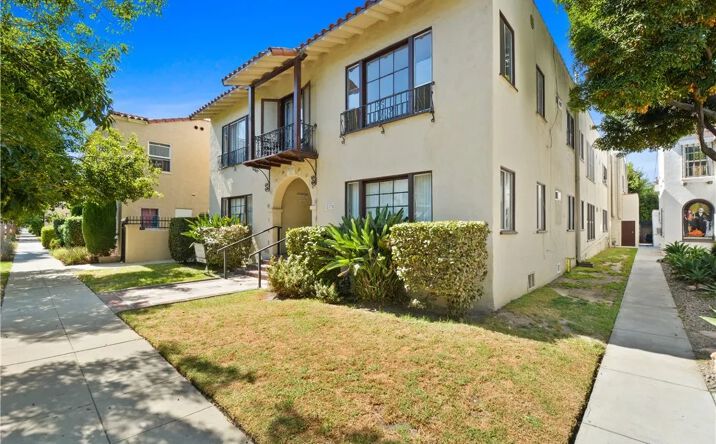 Pictures of Multifamily property located at 2175 Chestnut, Long Beach, CA 90806 for sales - image #1