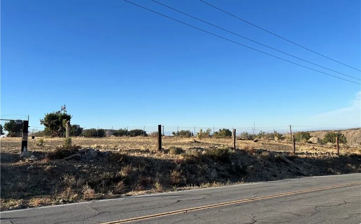 Pictures of Land property located at Vac/longview Rd/vic Murphys, Juniper Hills, CA 93543 for sales - image #1