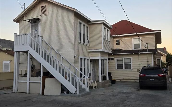 Pictures of Multifamily property located at 1211 Elden Ave., Los Angeles, CA 90006 for sales - image #1