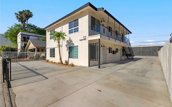 Pictures of Multifamily property located at 315 S Garnsey St, Santa Ana, CA 92701 for sales - image #1