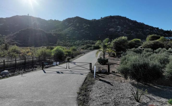 Pictures of Land property located at Rainbow Peaks, Fallbrook, CA 92028 for sales - image #1
