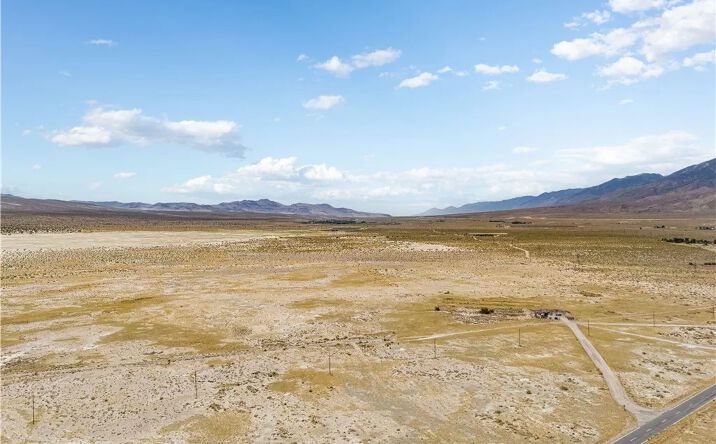 Pictures of Land property located at S Of Hwy 190, Olancha, CA 93545 for sales - image #1