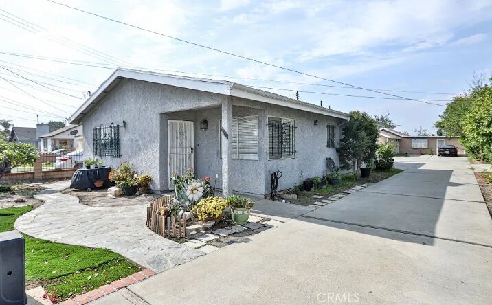 Pictures of Multifamily property located at 4731-4733 Baldwin Park Blvd, Baldwin Park, CA 91706 for sales - image #1