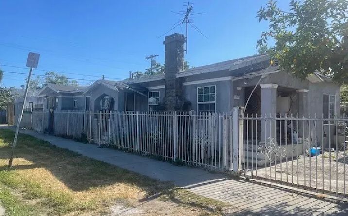 Pictures of Multifamily property located at 1500 W 59th, Los Angeles, CA 90047 for sales - image #1