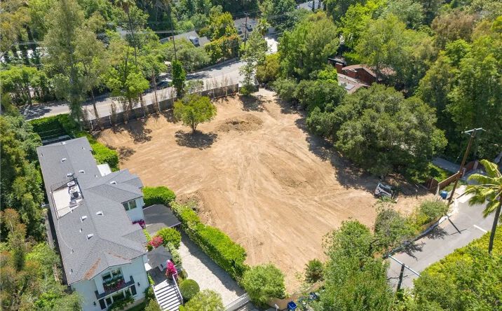 Pictures of Land property located at 11452 Canton, Studio City, CA 91604 for sales - image #1