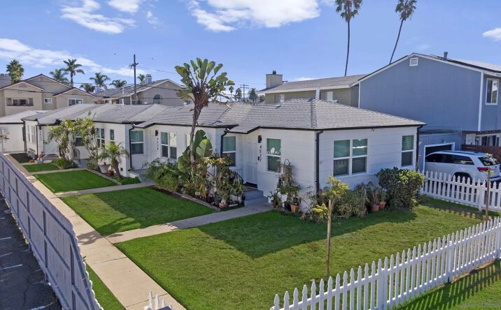 Pictures of Multifamily property located at 4513-23 Cleveland Ave, San Diego, CA 92116 for sales - image #1