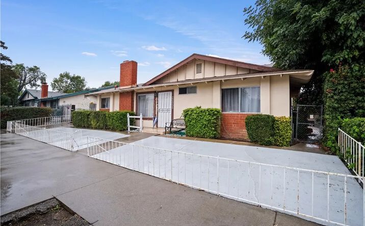 Pictures of Multifamily property located at 22855 Vanowen, West Hills, CA 91307 for sales - image #1