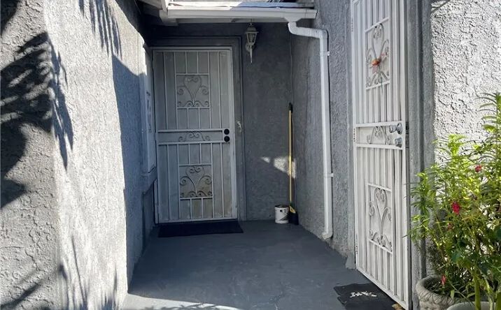 Pictures of Multifamily property located at 9536 Compton, Los Angeles, CA 90002 for sales - image #1