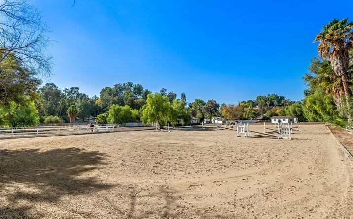Pictures of Land property located at 5547 Paradise Valley, Hidden Hills, CA 91302 for sales - image #1