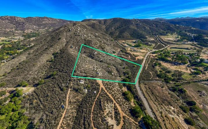 Pictures of Land property located at Stallion Oaks Rd Unit 1, El Cajon, CA 92019 for sales - image #1