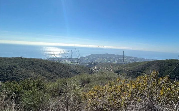 Pictures of Land property located at 4001 Ramera Mtwy E, Malibu, CA 90265 for sales - image #1