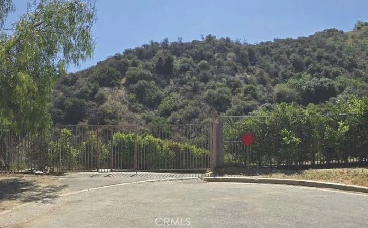 Pictures of Land property located at 3 Ambar, Woodland Hills, CA 91364 for sales - image #1