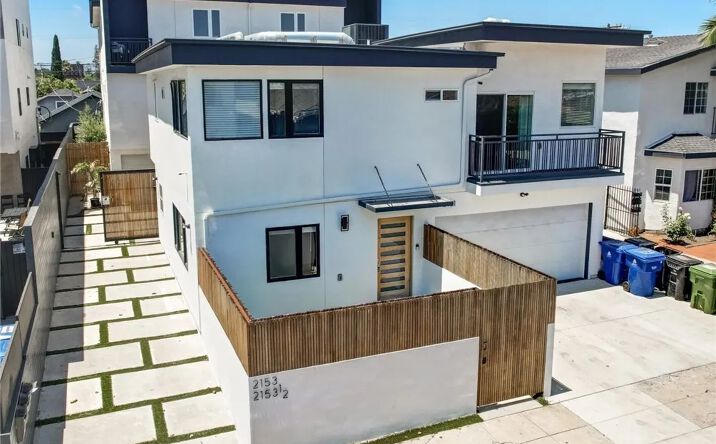Pictures of Multifamily property located at 2151 S West View Street, Los Angeles, CA 90016 for sales - image #1