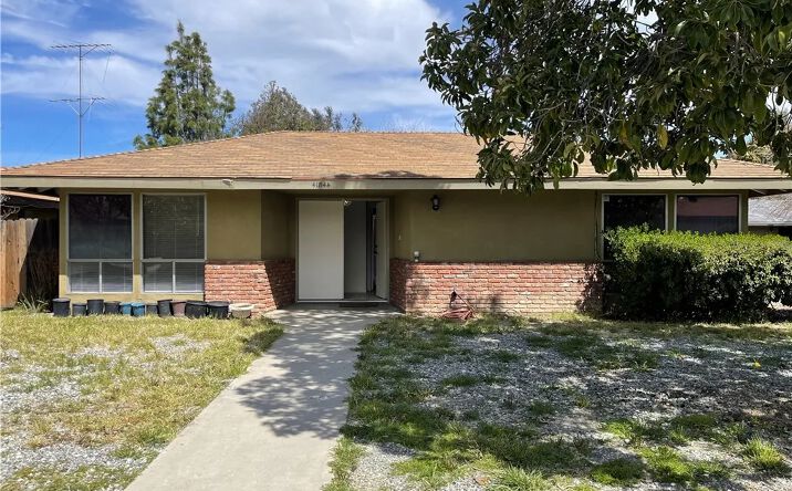 Pictures of Multifamily property located at 41844 Briarwood Avenue, Hemet, CA 92544 for sales - image #1