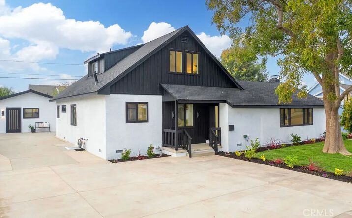 Pictures of Multifamily property located at 6091 Navajo, Westminster, CA 92683 for sales - image #1