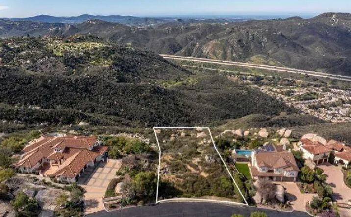 Pictures of Land property located at Meadow Glen Way Unit 56, Escondido, CA 92026 for sales - image #1